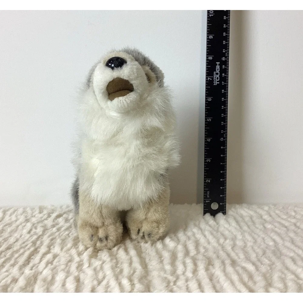 Defenders Of Wildlife Howling Wolf Plush Stuffed Animal Gray & Ivory EUC 9 Inch